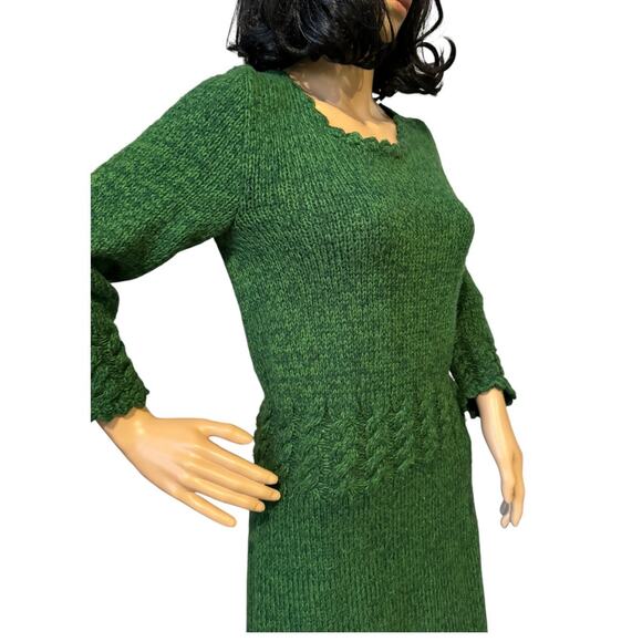 Vintage Hand knit sweater dress scalloped hem in green size small - Picture 4 of 16